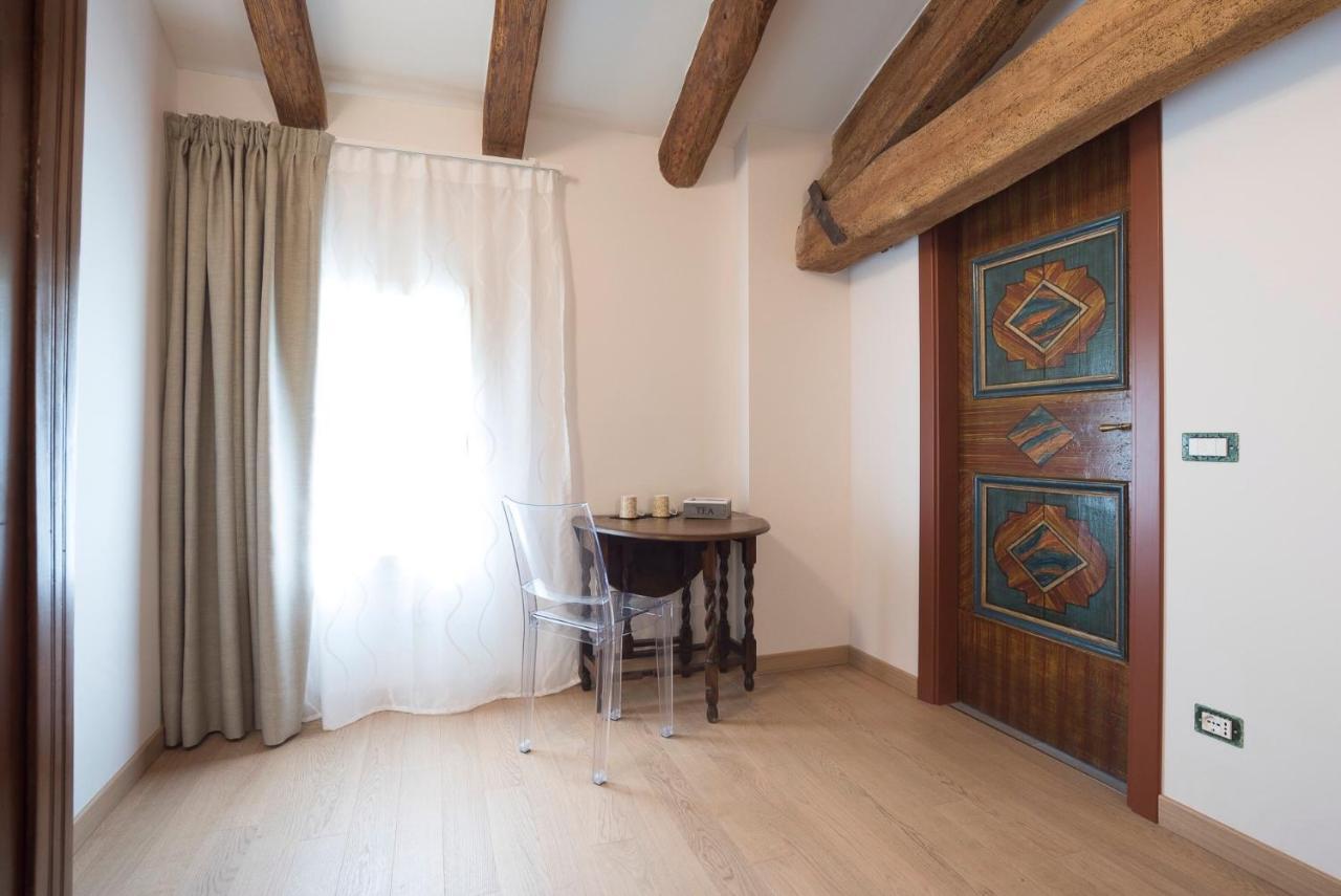 Relais Ca' Meridiana Quarto dʼAltino Exteriör bild